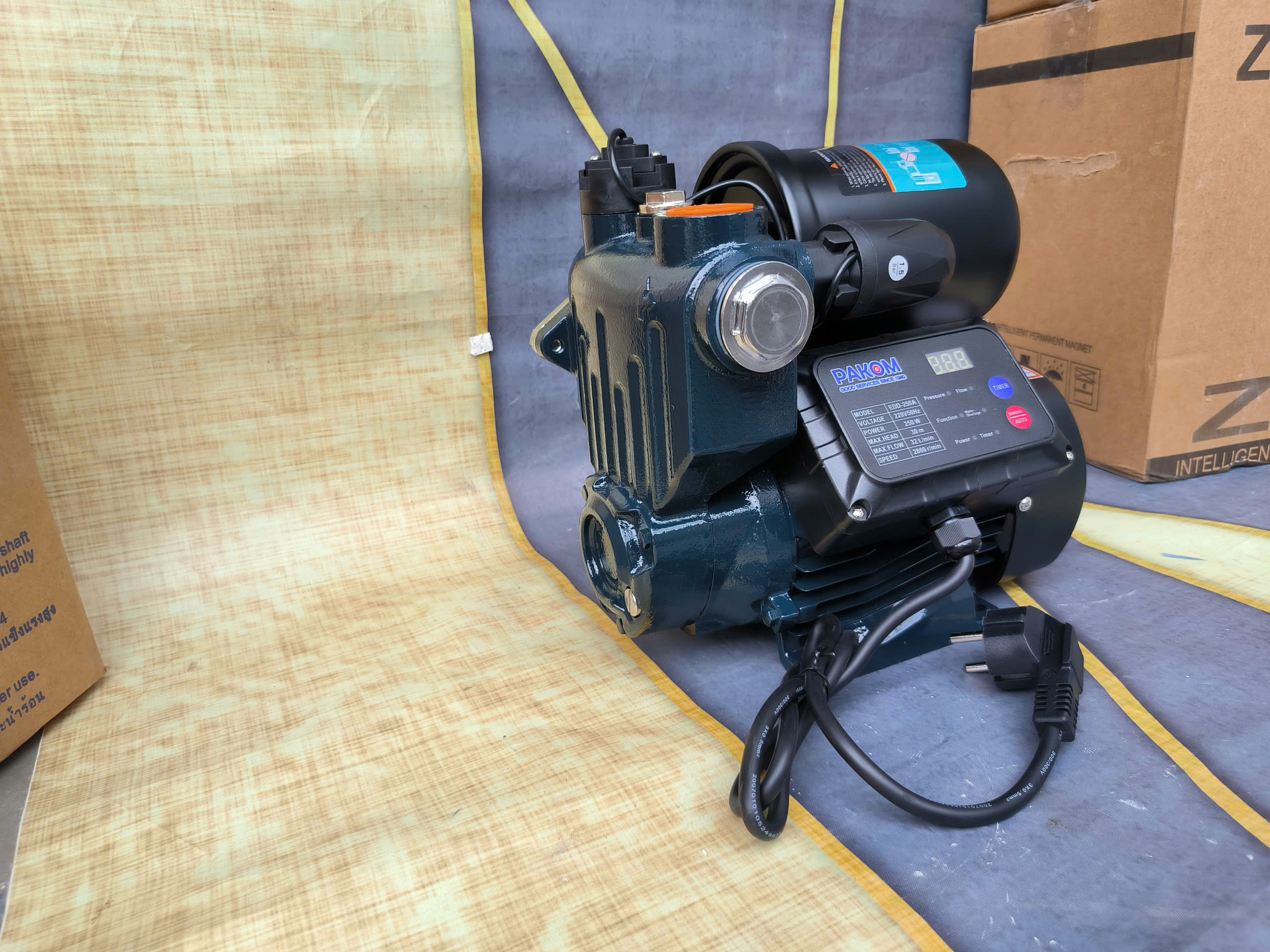 Bơm Tăng Áp Điện Tử Siêu Êm 150W